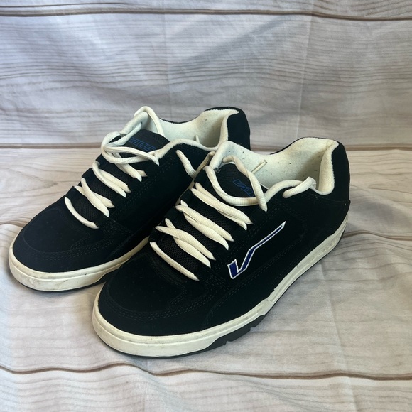 Vintage Van skater shoe Y2K puffy tongue size 7.5 - Picture 1 of 8